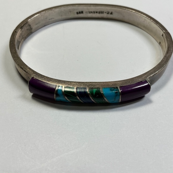 Taxco Sterling Silver Hinged Bracelet with multi color inlay. 2 3/8 inch across - Picture 2 of 8